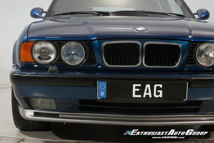 Детали экстерьера BMW M5 Touring (Avus Blue) (WBSHJ91070BL01767) (E34) 1994 года  (фото 69 из 100)